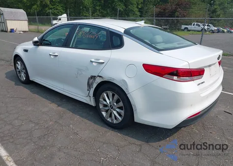 2018 Kia Optima Lx z USA, uszkodzony, nr VIN 5XXGT4L32JG261665